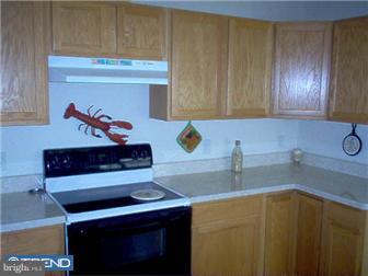 34 Spring Lane Edgewater Park, NJ 08010 - Photo 5 of 12 Kitchen