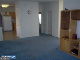 34 Spring Lane Edgewater Park, NJ 08010 - Photo 6 of 12 Living Room