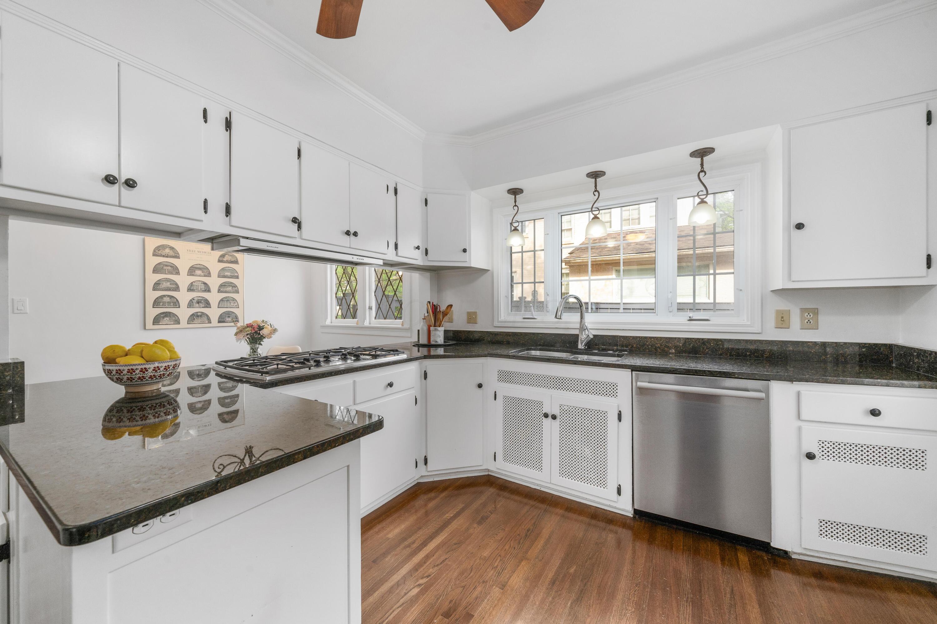 2389 Bryden Road Columbus, OH 43209 - Photo 28 of 90 DSC03235