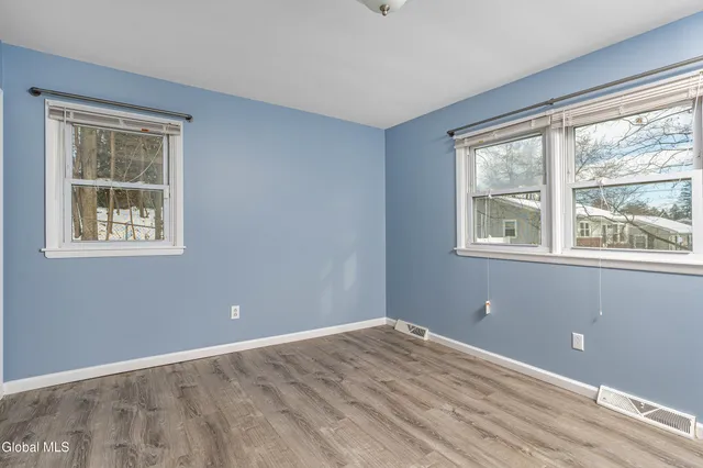 $1,700 | 7 A Elgin Street, Colonie, NY 12205