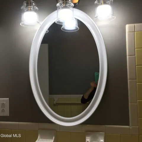 $1,900 | 7 A Elgin Street, Colonie, NY 12205