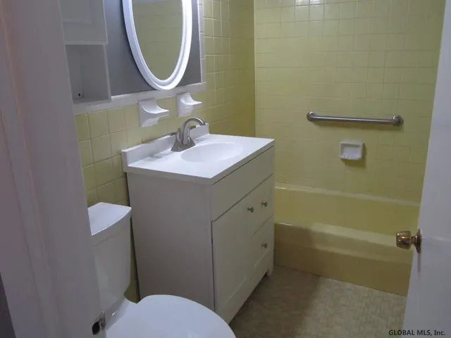 $1,700 | 7 A Elgin Street, Colonie, NY 12205