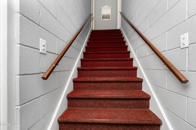 $1,700 | 7 A Elgin Street, Colonie, NY 12205