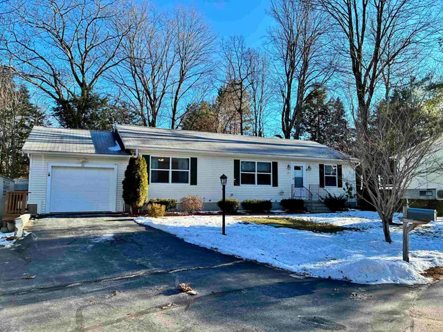 $464,000 | 25 Knobby Way, Rochester, NH 03867