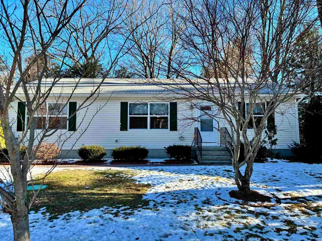 $464,000 | 25 Knobby Way, Rochester, NH 03867