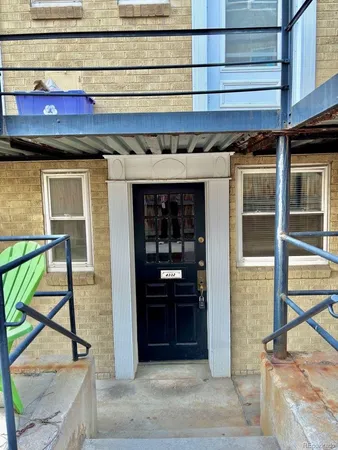 $950 | 4332 East 12th Avenue, Denver, CO 80220