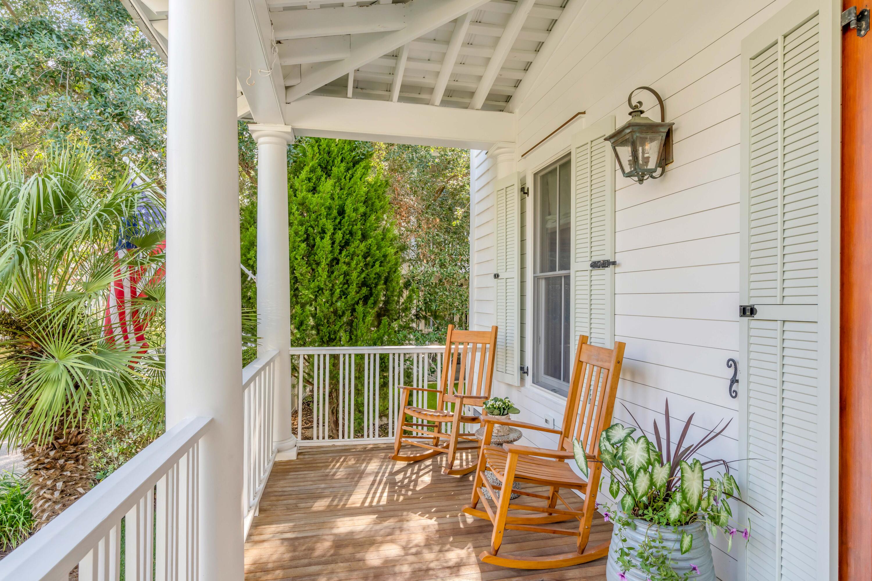 19 Edenton Road Mount Pleasant, SC 29464 - Photo 3 of 64 Front Porch