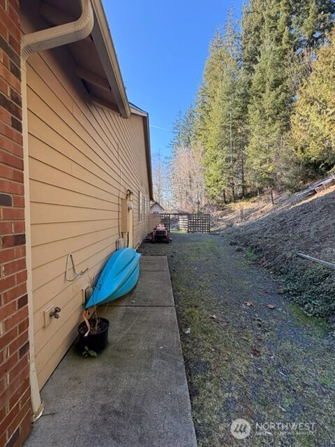 255 Astro Drive Kelso, WA 98626 - Photo 32 of 37