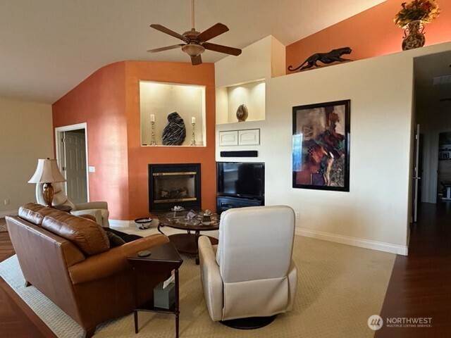 255 Astro Drive Kelso, WA 98626 - Photo 10 of 37