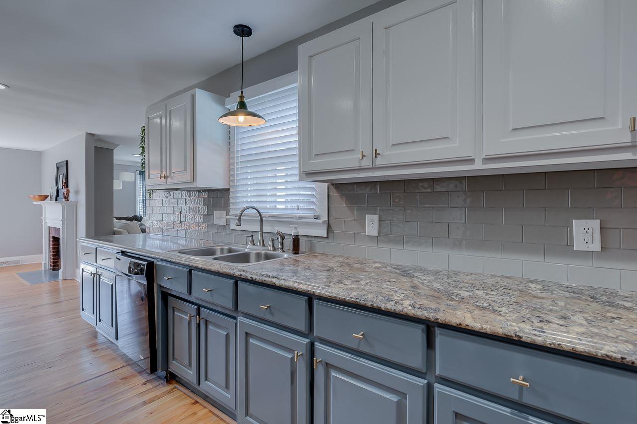 90 Stallings Road Taylors, SC 29687 - Photo 17 of 36