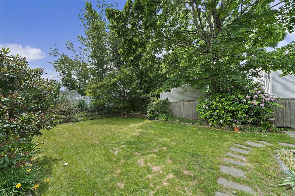 10 Waldron Road Braintree, MA 02184 - Photo 37 of 41