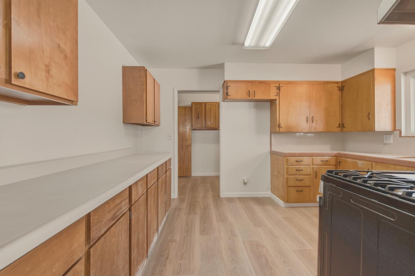315 Riverside Road Hollister, CA 95023 - Photo 12 of 44 Gallery Image 12