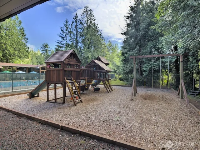 $370,000 | 625 East Pointes Drive West, Shelton, WA 98584