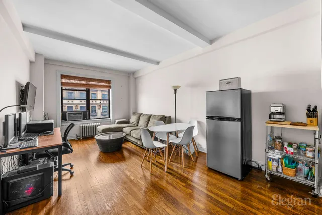$599,000 | 116 West 72nd Street, Unit 12C | Upper West Side