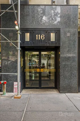 $599,000 | 116 West 72nd Street, Unit 12C | Upper West Side