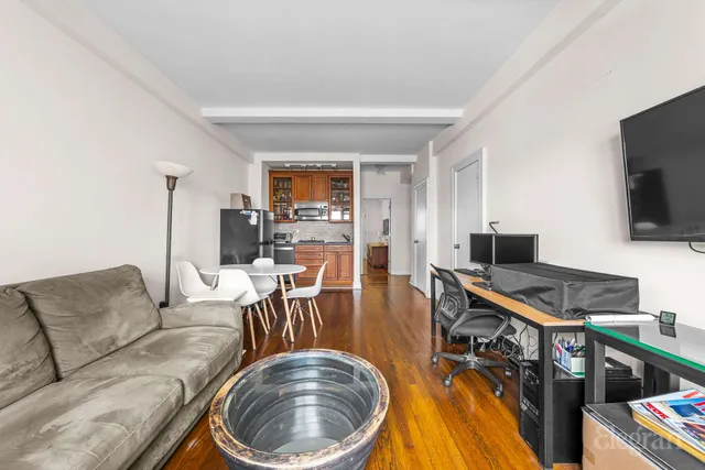 $599,000 | 116 West 72nd Street, Unit 12C | Upper West Side