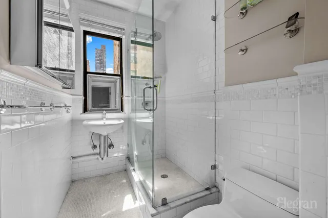 $599,000 | 116 West 72nd Street, Unit 12C | Upper West Side
