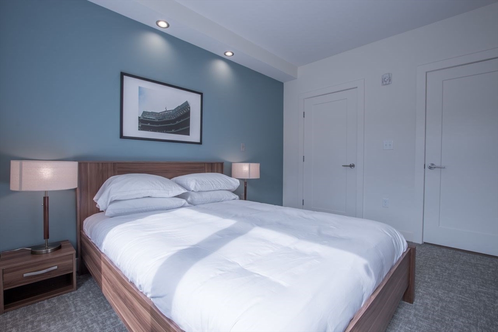 900 Beacon Street, Unit 403 Boston, MA 02215 - Photo 9 of 12