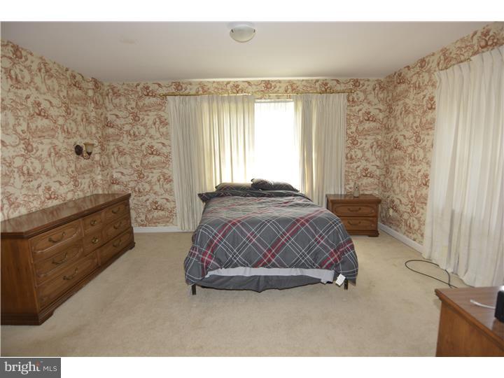 4931 Oley Turnpike Road Reading, PA 19606 - Photo 12 of 25 Gallery Image 12