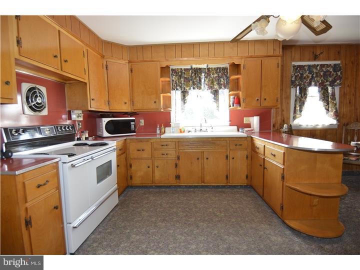 4931 Oley Turnpike Road Reading, PA 19606 - Photo 7 of 25 Gallery Image 7