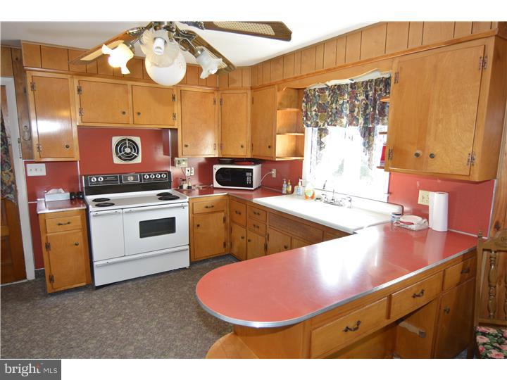 4931 Oley Turnpike Road Reading, PA 19606 - Photo 10 of 25 Gallery Image 10
