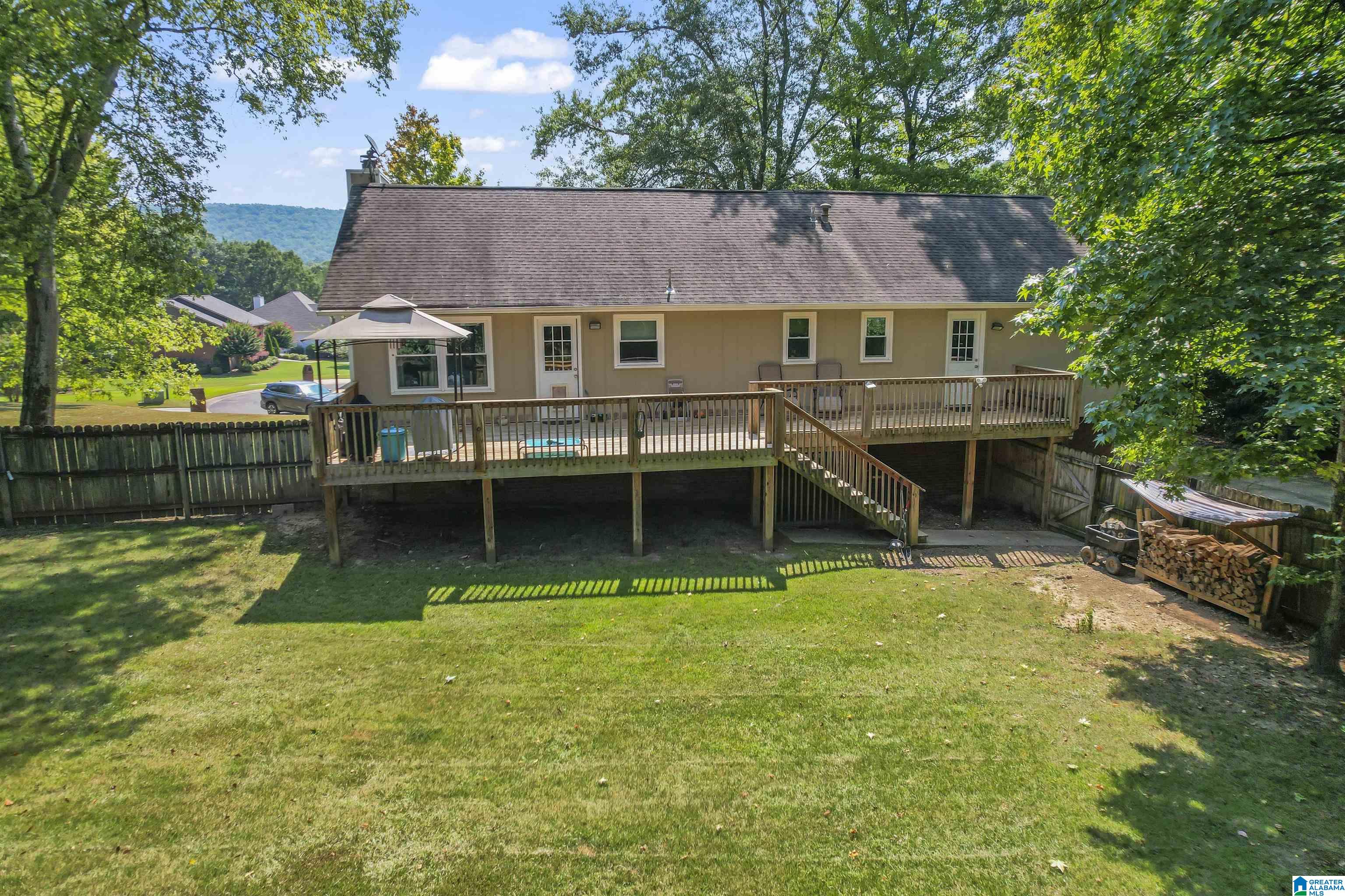 141 Mallard Pointe Drive Pelham, AL 35124 - Photo 6 of 40