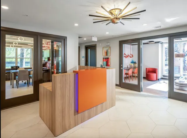 $1,027 | 1800 South I- 35 Service Road, Austin, TX 78748