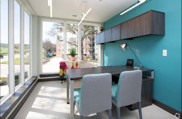 $1,027 | 1800 South I- 35 Service Road, Austin, TX 78748