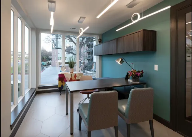 $1,027 | 1800 South I- 35 Service Road, Austin, TX 78748