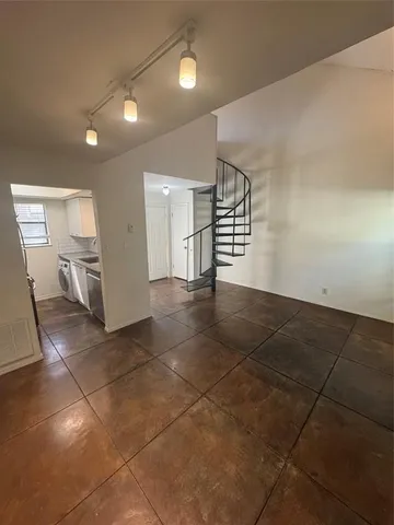 $965 | 806 West Sycamore Street, Unit 1, Denton, TX 76201