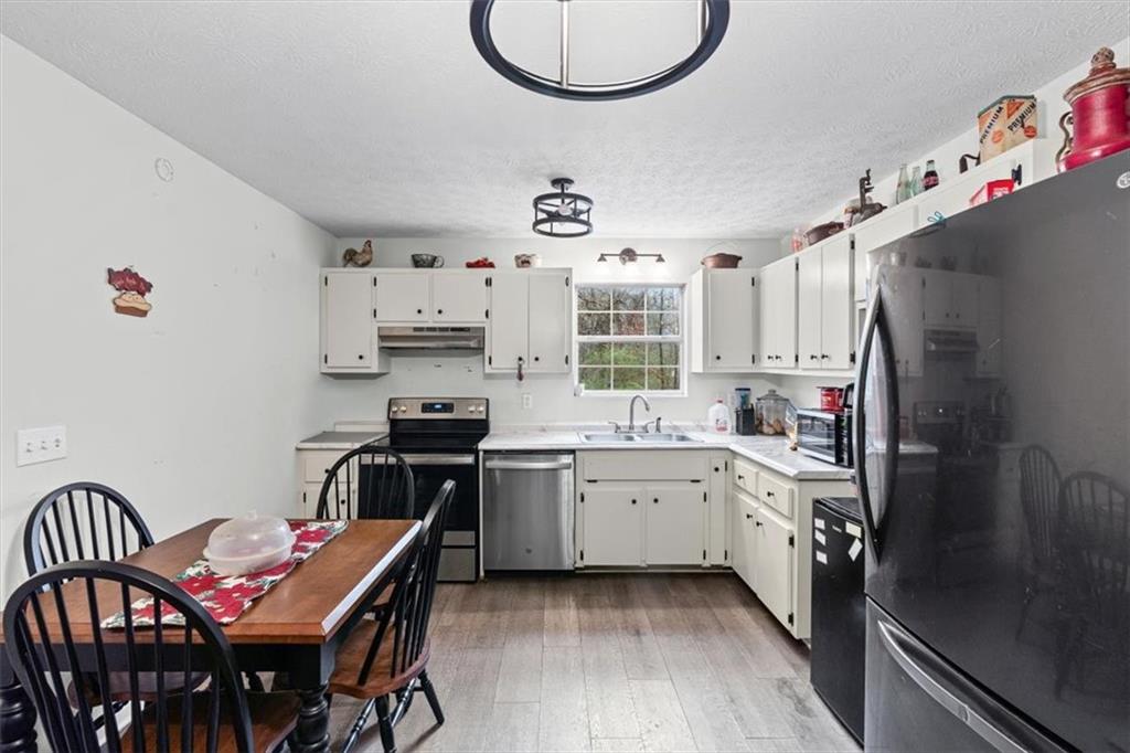 221 Hardin Road Southwest Plainville, GA 30733 - Photo 9 of 31