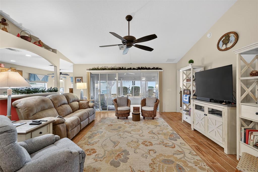 15714 Southwest 16th Terrace Ocala, FL 34473 - Photo 9 of 36