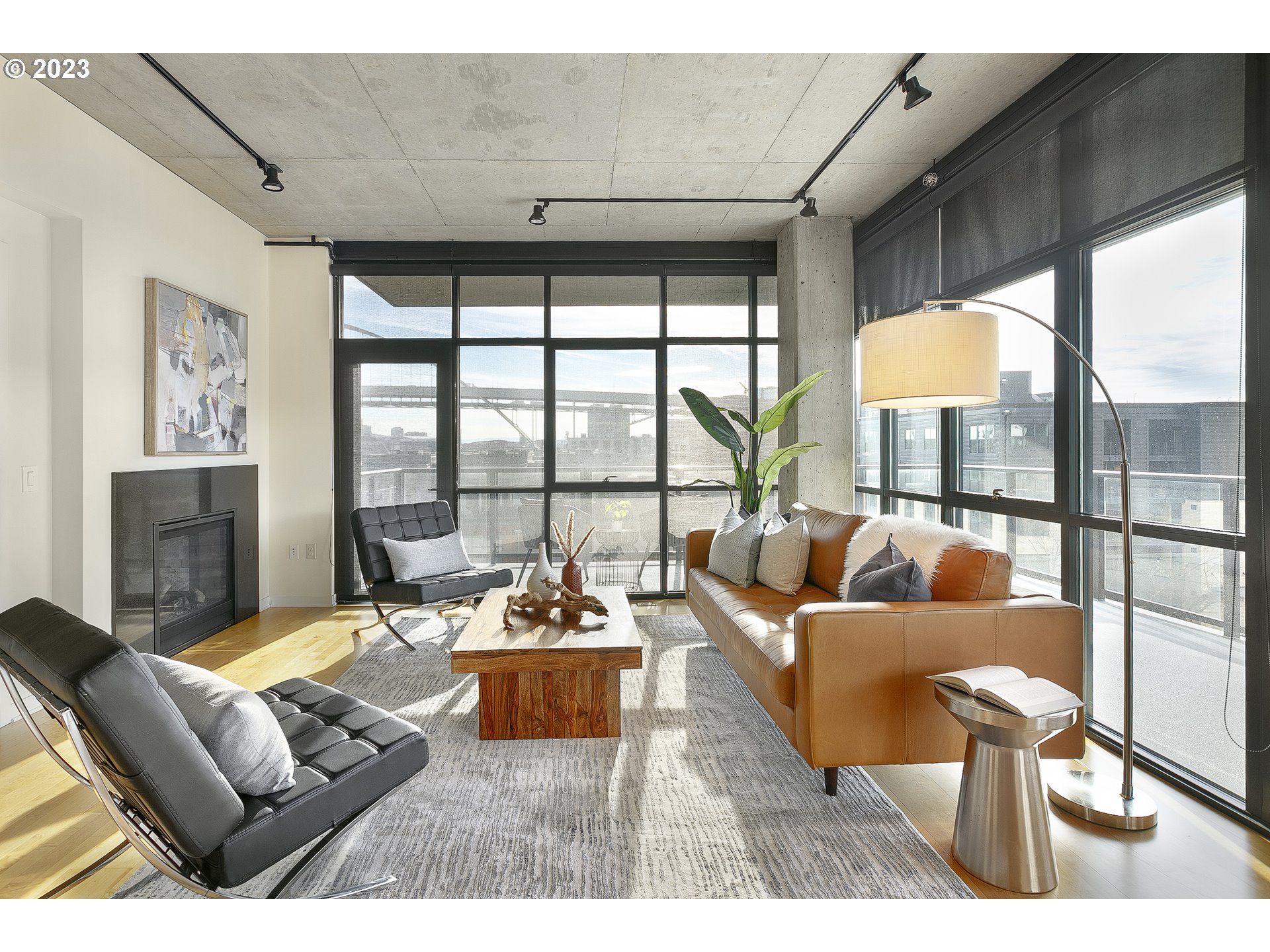 1830 Northwest Riverscape Street, Unit 503 Portland, OR 97209 - Photo 11 of 32 Living Room/Dining Room