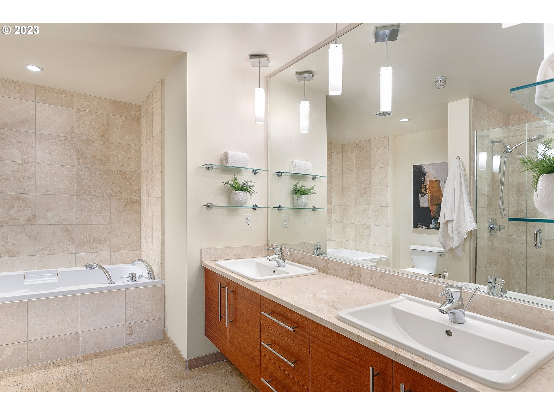 1830 Northwest Riverscape Street, Unit 503 Portland, OR 97209 - Photo 17 of 32 Bathroom