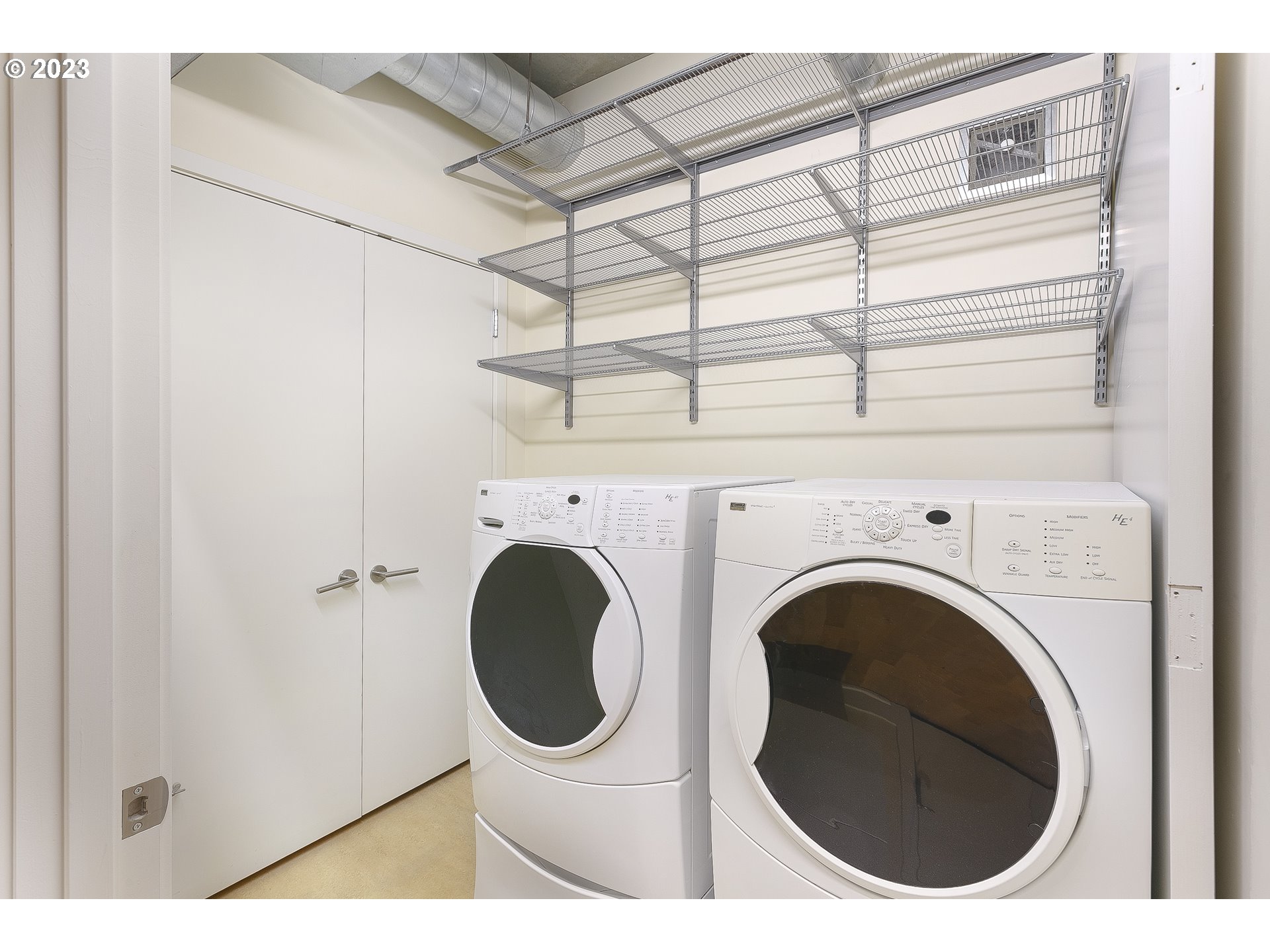 1830 Northwest Riverscape Street, Unit 503 Portland, OR 97209 - Photo 23 of 32 Laundry
