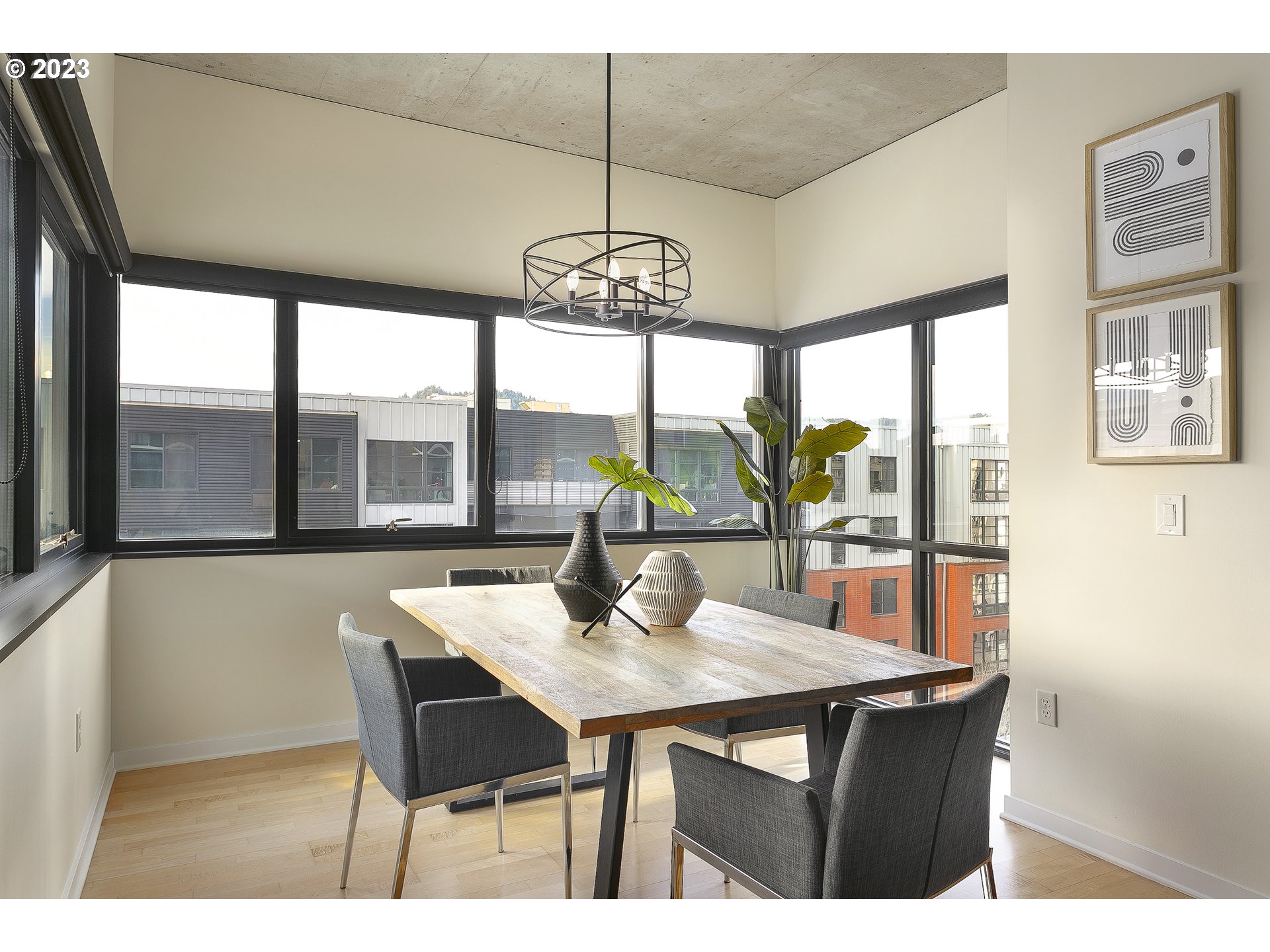 1830 Northwest Riverscape Street, Unit 503 Portland, OR 97209 - Photo 7 of 32 Dining Area