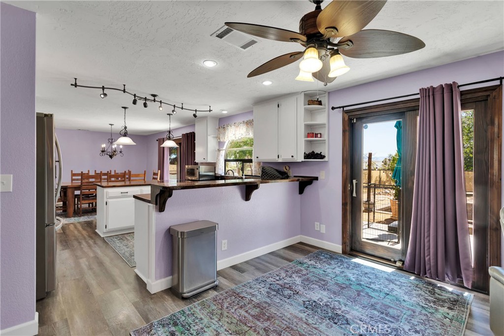 19095 Munsee Road Apple Valley, CA 92307 - Photo 15 of 58