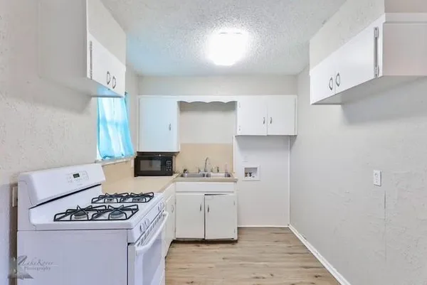 $1,995 | 5226 North 9th Street, Abilene, TX 79603