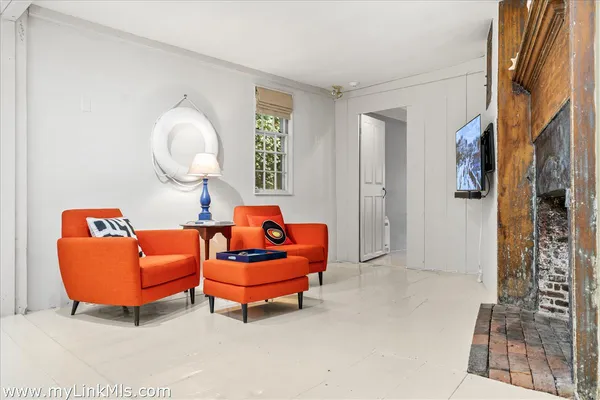 $3,750,000 | 118 B And D Orange Street, Unit S 2, Nantucket, MA 02554