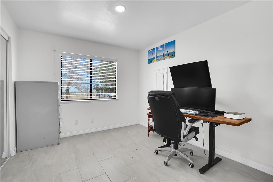 13451 Sonora Road Phelan, CA 92371 - Photo 18 of 35