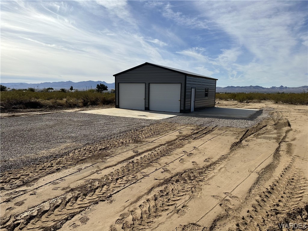3411 Hano Road Golden Valley, AZ 86413 - Photo 1 of 9