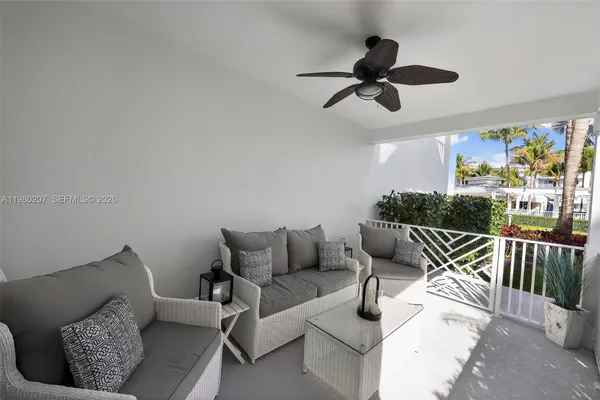 $850,000 | 915 Bay Colony Drive South, Unit S, Juno Beach, FL 33408