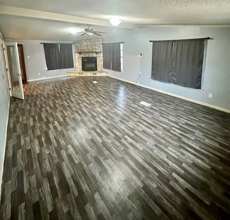 $225,000 | 172 Sleepy Hollow Circle, Kerrville, TX 78028