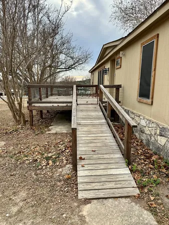 $225,000 | 172 Sleepy Hollow Circle, Kerrville, TX 78028