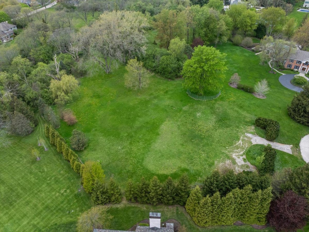 250 Butler Drive Lake Forest, IL 60045 - Photo 10 of 13