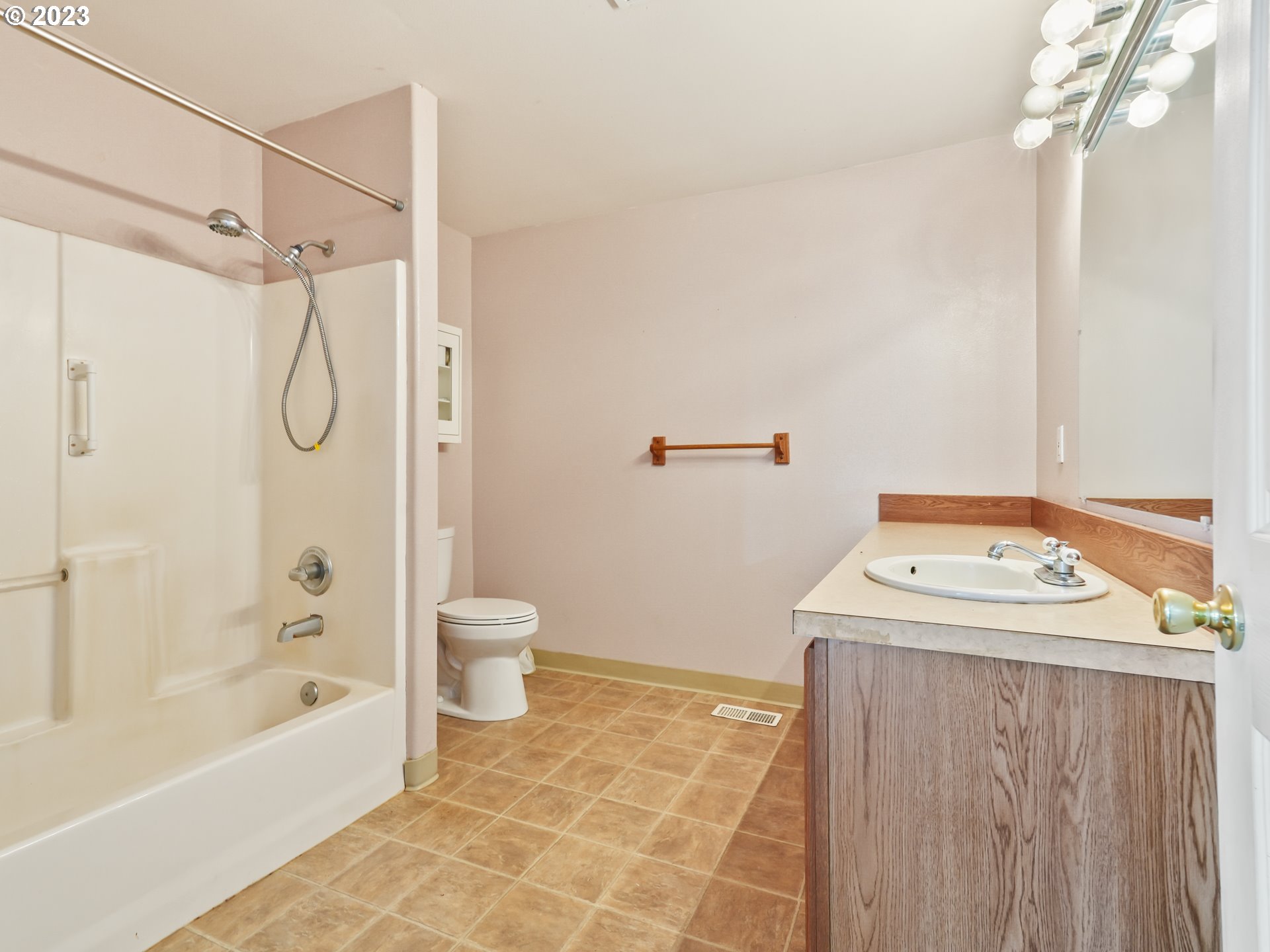 14022 South Union Mills Road Mulino, OR 97042 - Photo 14 of 28 Gallery Image 14