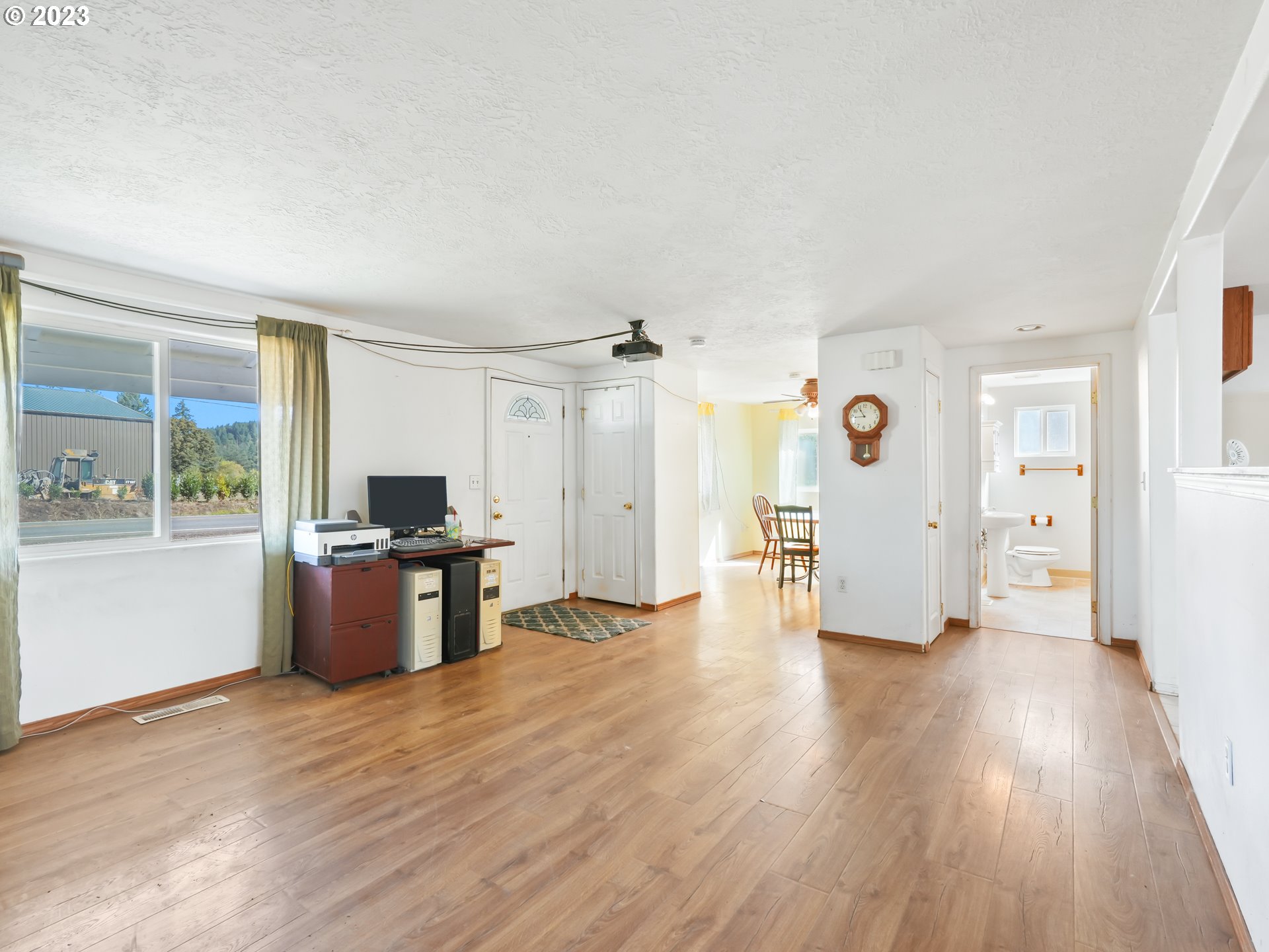 14022 South Union Mills Road Mulino, OR 97042 - Photo 3 of 28 Gallery Image 3