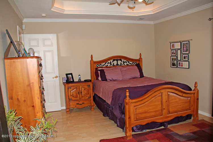 5301 Royce Drive Amarillo, TX 79110 - Photo 14 of 33 Master Bedroom