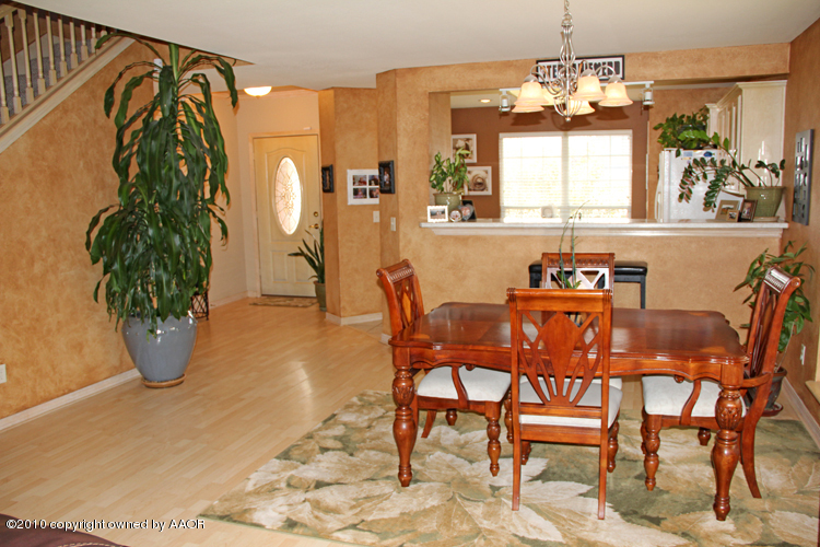 5301 Royce Drive Amarillo, TX 79110 - Photo 8 of 33 Dining Area 2
