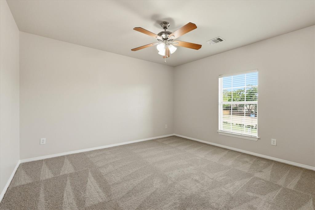 944 Hedgcoxe Road Plano, TX 75025 - Photo 29 of 40